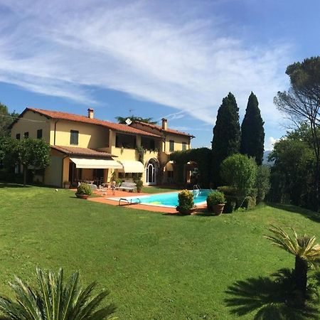 Villa "L'Unica " ลุคคา ภายนอก รูปภาพ