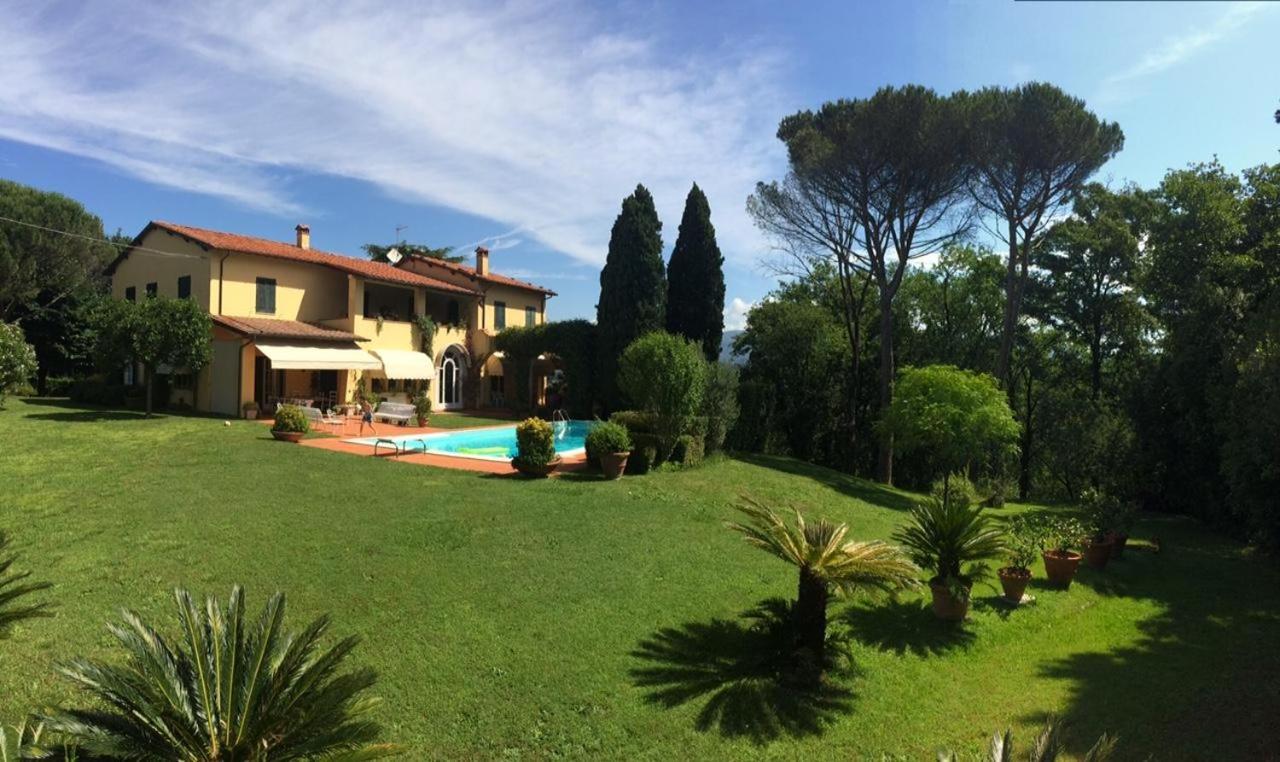 Villa "L'Unica " ลุคคา ภายนอก รูปภาพ